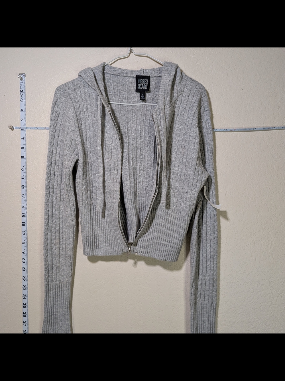 Derek Heart NWT Gray Cable Knit Crop Hoodie L